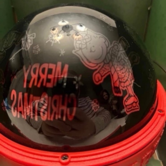 PEANUTS Snoopy LED Rotating Color Changing Shadow Lights 10 FEET Project… - Picture 4 of 5